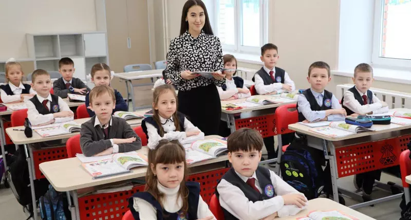 Изображение #3 для публикации «Чувашия: В Чебоксарах открыли новую школу прошел первый учебный день»