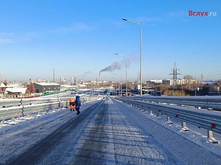 Картинка 4 для новости «инфраструктура: В Тюмени открыли движение по третьему уровню развязки на Мельникайте Дружбы»