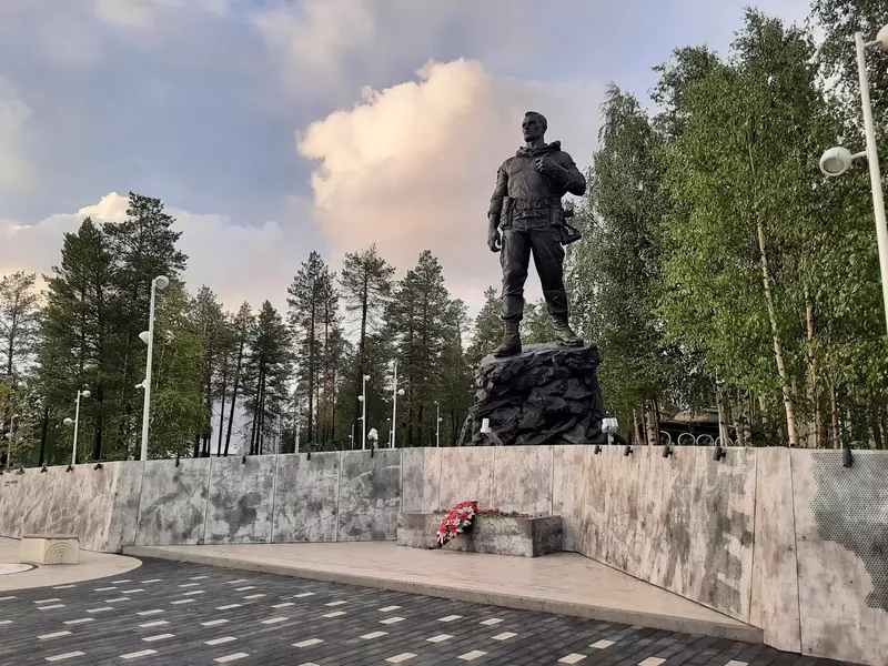 Сквер Опалённой Юности (фото автора)