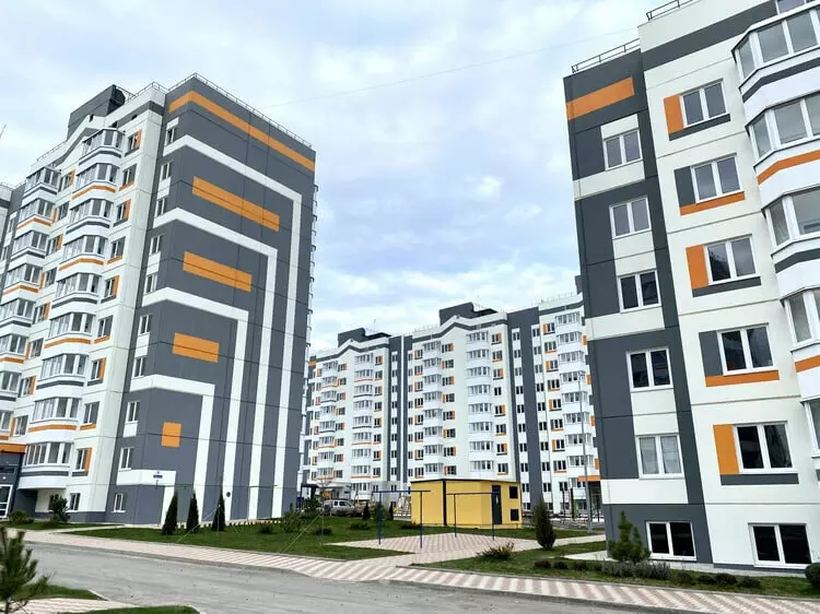 Картинка №4 для «Мариуполь: Единый заказчик сдал девять домов жилого комплекса на ул»