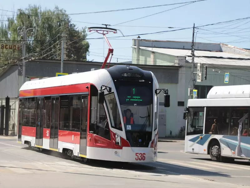 В Самару прибыли два трамвайных вагона Львенок