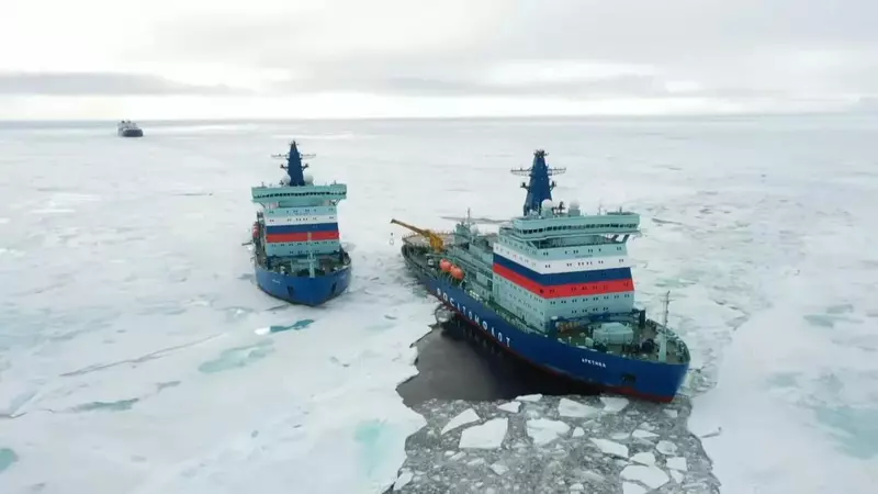В России строятся одновременно 3 новых атомных ледокола