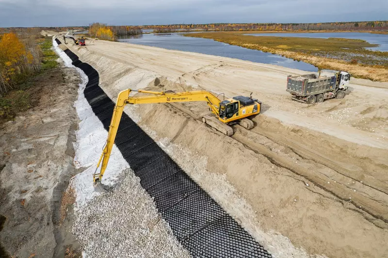 Картинка №13 для статьи «Строительство второго моста через реку Обь в Сургуте итоги летнего сезона 2024 года»