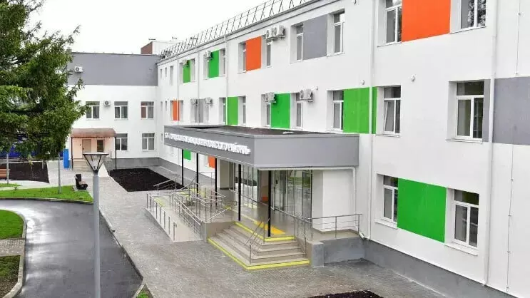 Изображение #4 для статьи «В Волновахе восстановили городскую больницу»