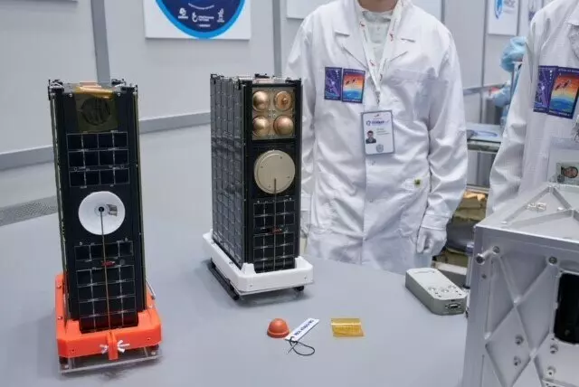 №2 для поста «наука: МКА программы УниверСат успешно провели мониторинг гелиогеофизических параметров Земли»