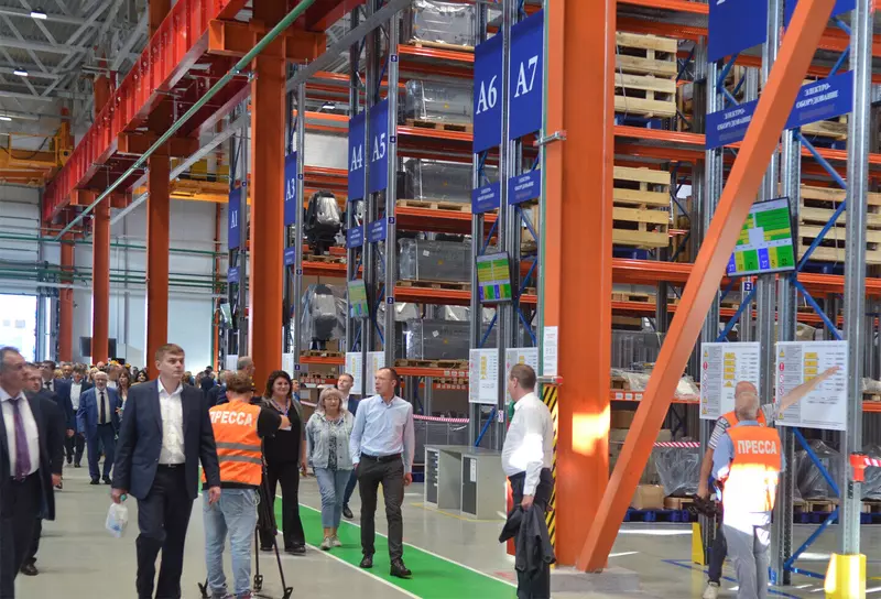 Картинка 3 для поста «Трансмашхолдинг: На Тверском вагоностроительном заводе запущена в эксплуатацию вторая очередь логистического центра»