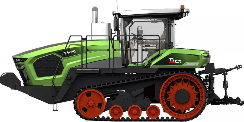 ДСТ Урал представил сельхозтрактор 741