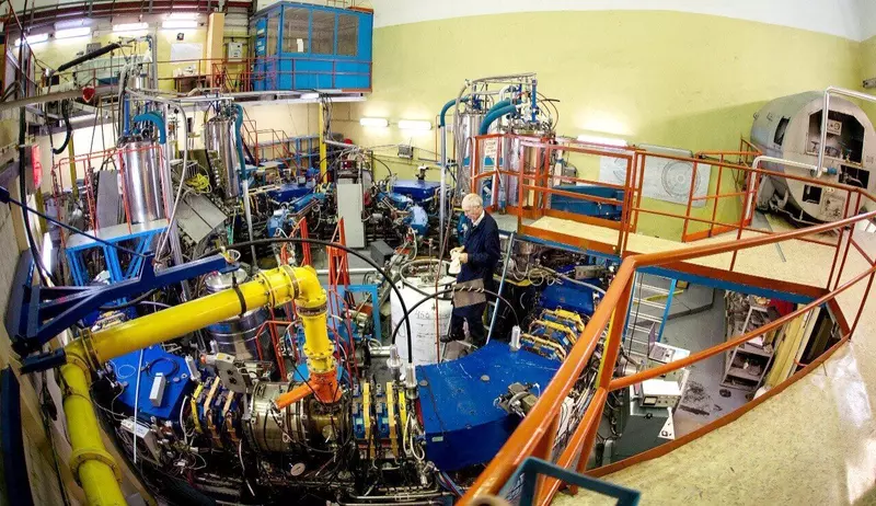 Российский коллайдер ВЭПП 2000 вошёл в мировой клуб фабрик элементарных частиц