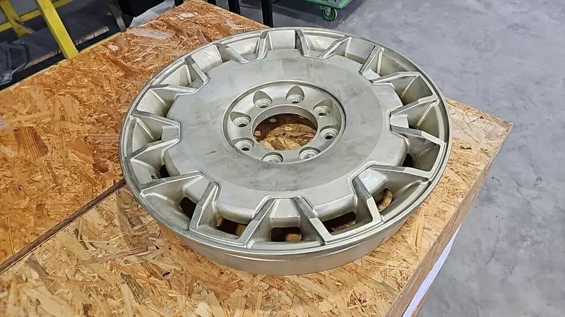 Иллюстрация #2 для публикации «лазер: Аппараты лазерной очистки уже стали настоящей необходимостью для автомастерских пример на фото»