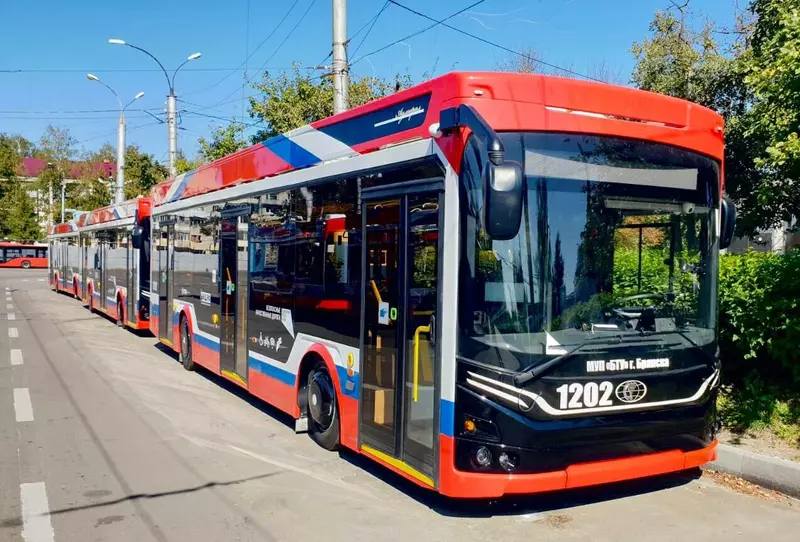 ГТЛК поставила 17 троллейбусов в Брянск в рамках нацпроекта БКД