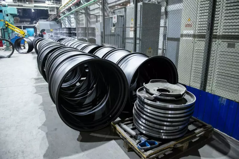 Изображение #5 для поста «В Барнауле запущен Завод тяжёлых колёсных дисков»