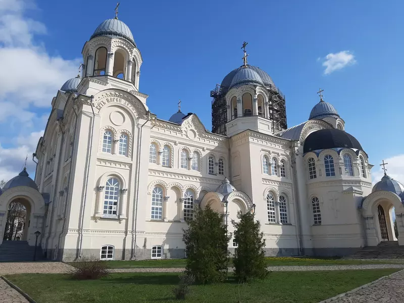 Крестовоздвиженский собор (фото автора)