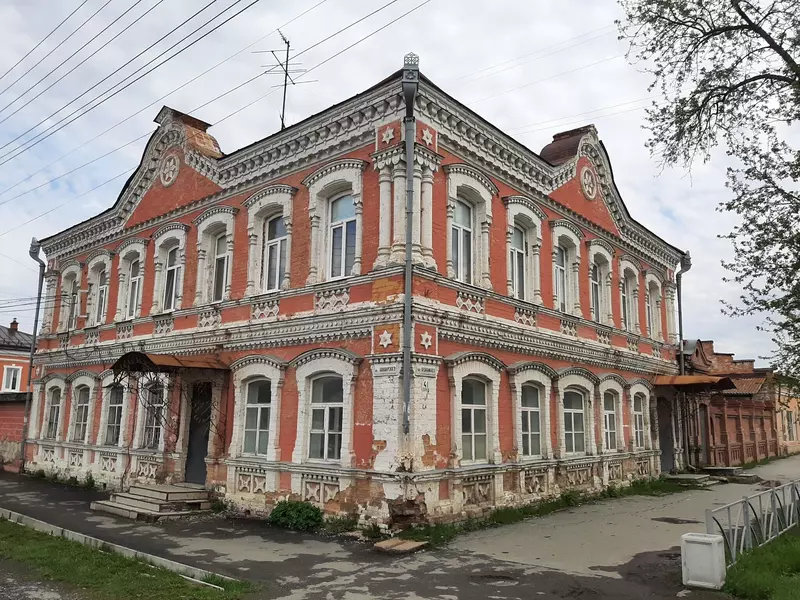 Здание почтово-телеграфной конторы (фото автора)