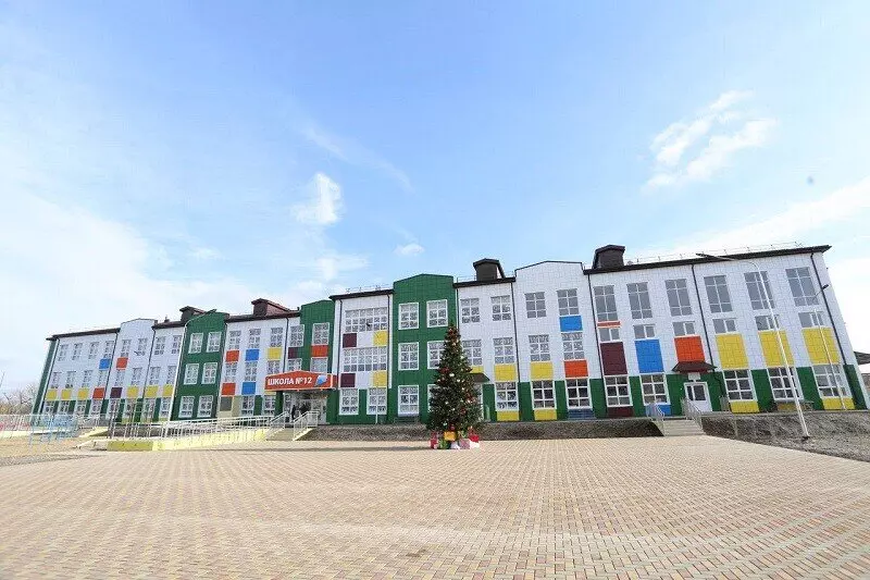 Иллюстрация #1 для «Детские сады и школы: В станице Анапской Краснодарского края открыли новый корпус школы 12»