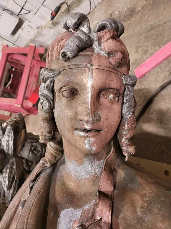 Российские аппараты лазерной очистки помогли спасти историческое наследие России