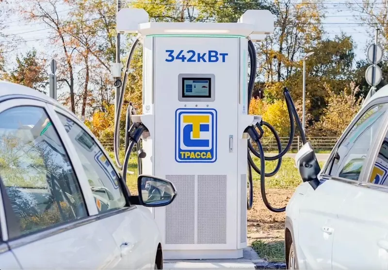 В Москве разработали сверхмощную зарядную станцию на 342 кВт
