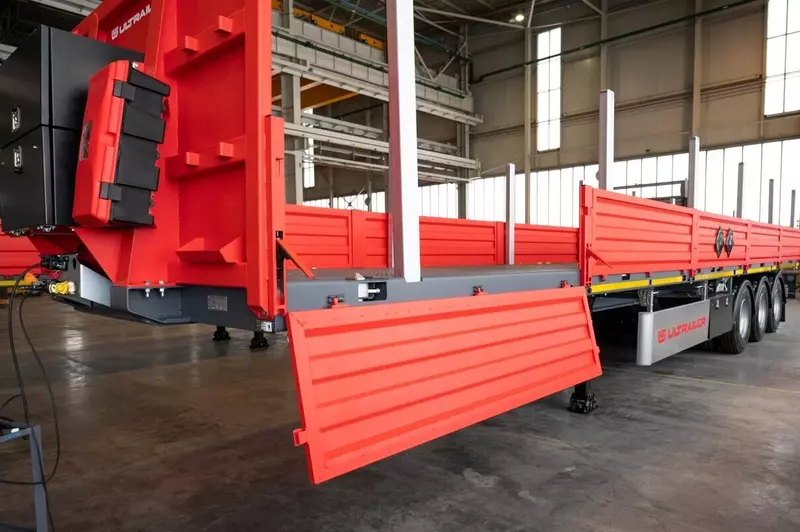 Комплектация бортового полуприцепа ULTRAILER