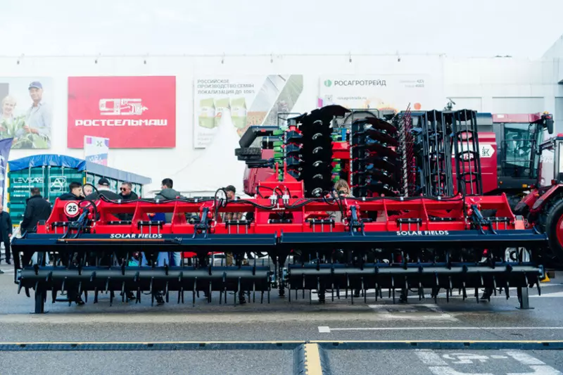 Российский завод выпустил новую модель сельхозтехники