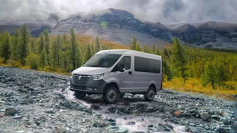 Минивэн Соболь с полным приводом начали продавать в России