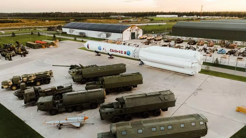 Иллюстрация #3 для публикации «ракетная техника: Ракета носитель Протон в парке Патриот»