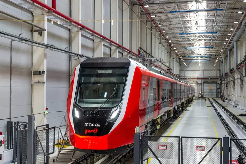 Фото №5 для новости «Уральские локомотивы наращивают выпуск электропоезда Финист»