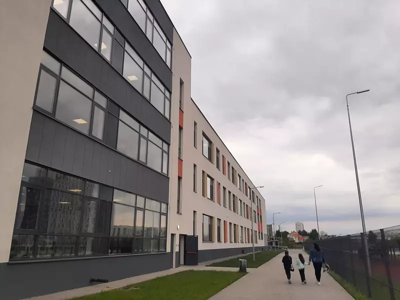 15 для статьи «В Тюмени открылись новые школы»