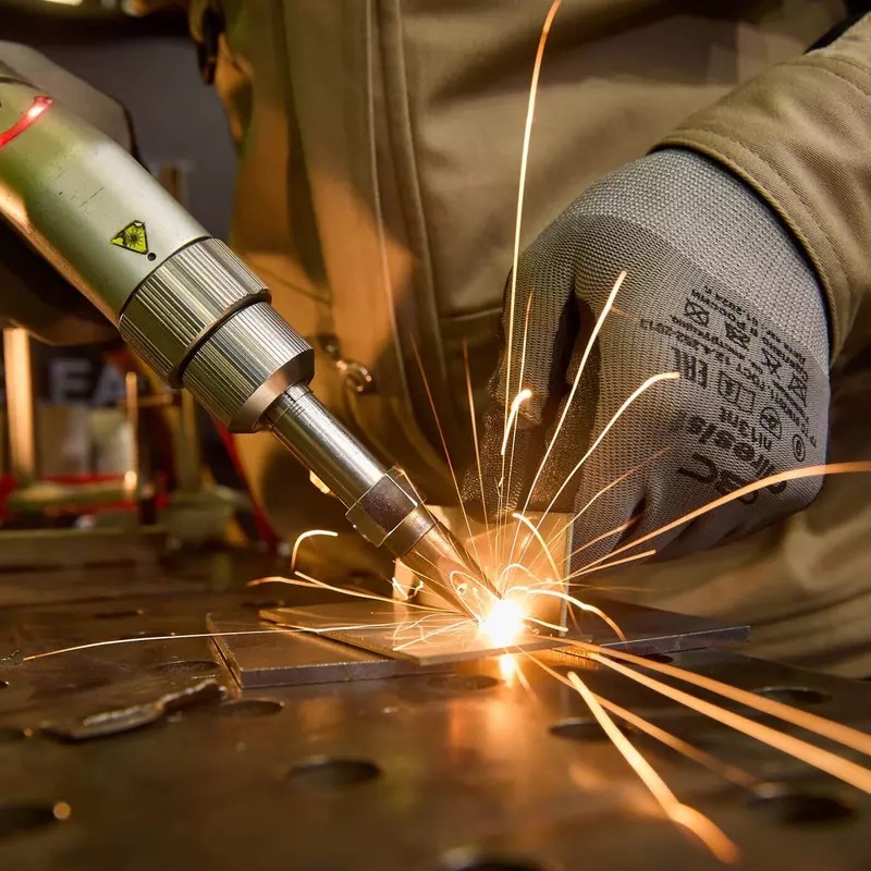 3 для статьи «лазер: Компания Витулус СМЕ поставляет отечественные аппараты лазерной сварки 1500»