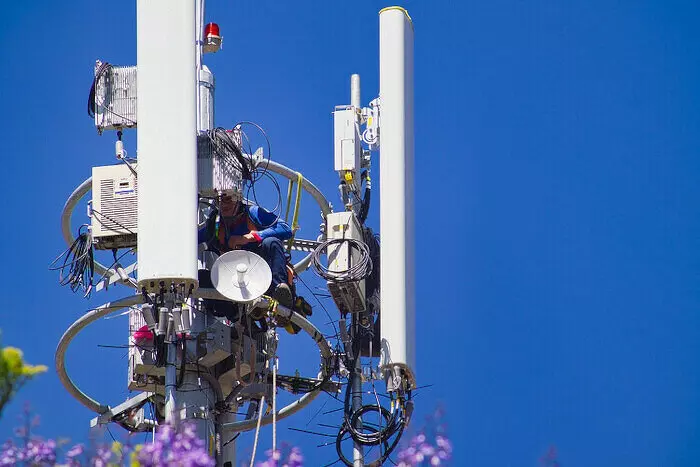 Картинка #1 для новости «Перспективные разработки: Операторы связи начали переход с китайского оборудования на российское»