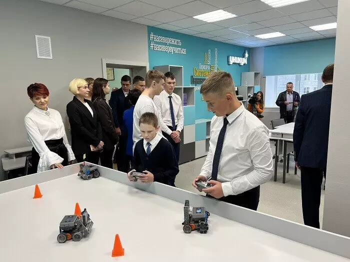 Иллюстрация 2 для поста «образование: В Полярных Зорях открылся Центр олимпиадной подготовки»