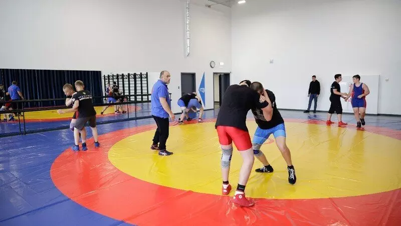 №5 для новости «В посёлке Майский Белгородской области открыт физкультурно оздоровительный комплекс»