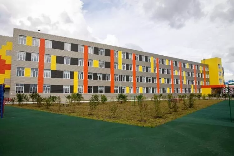 Иллюстрация 12 для статьи «Три новые школы открылись в Югре»