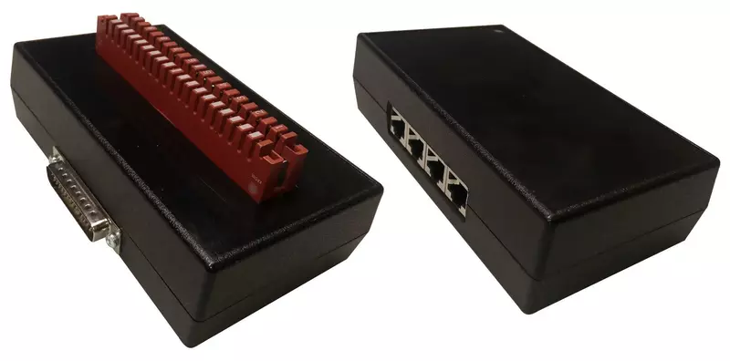 Предсерийные образцы адаптеров (без шильдов и маркировки)