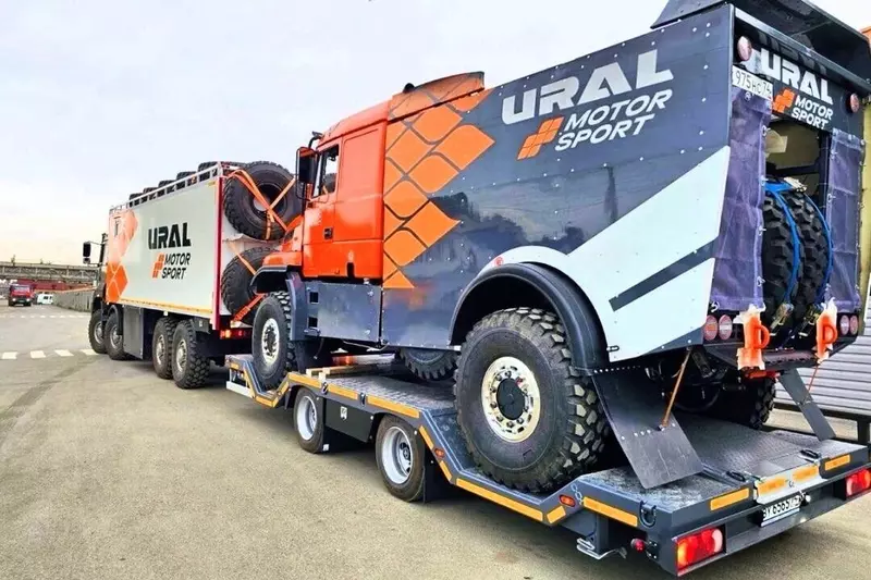 На ралли Шелковый путь прицепы Политранс стали поддержкой машинам Автозавода Урал