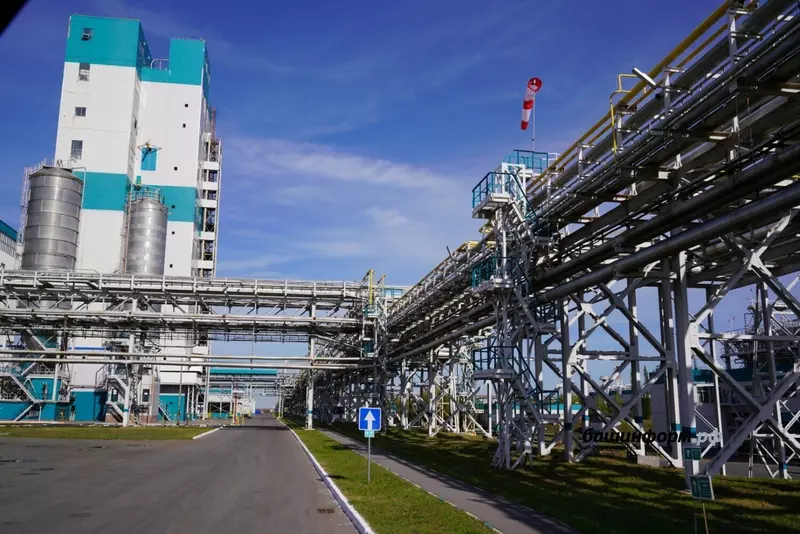 Изображение 2 для поста «Башкирия: Сибур запустил производство ПЭТ гранул с вовлечением вторичного сырья»