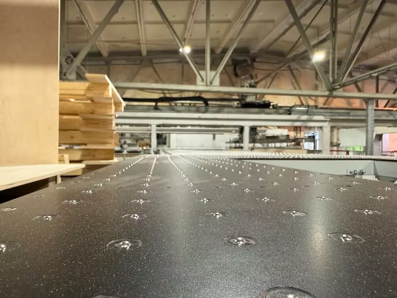 Иллюстрация №1 для «Модернизация: Свеза в Петербурге усовершенствовала оборудование для раскроя фанеры»