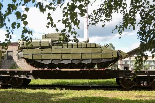 В дни работы форума Армия 2024 Уралвагонзавод заявил о выполнении госконтракта по поставке БРЭМ 1М