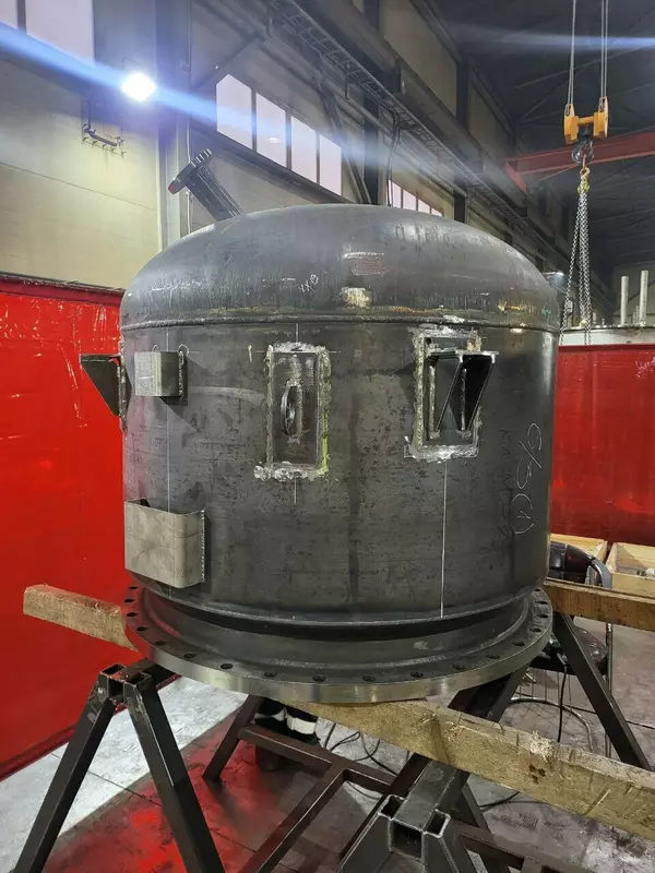 Очистка лазером больших и сложных алюминиевых деталей крупного заводского производства