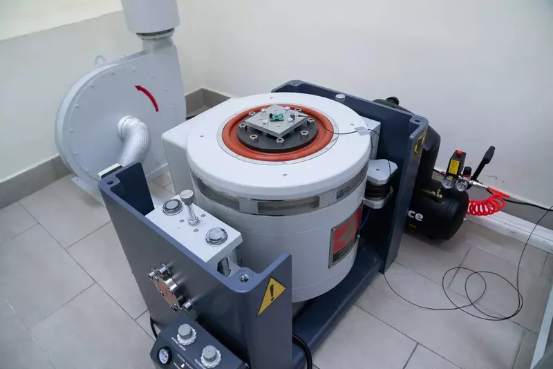 Испытательный центр для тестирования наноспутников заработал в МФТИ