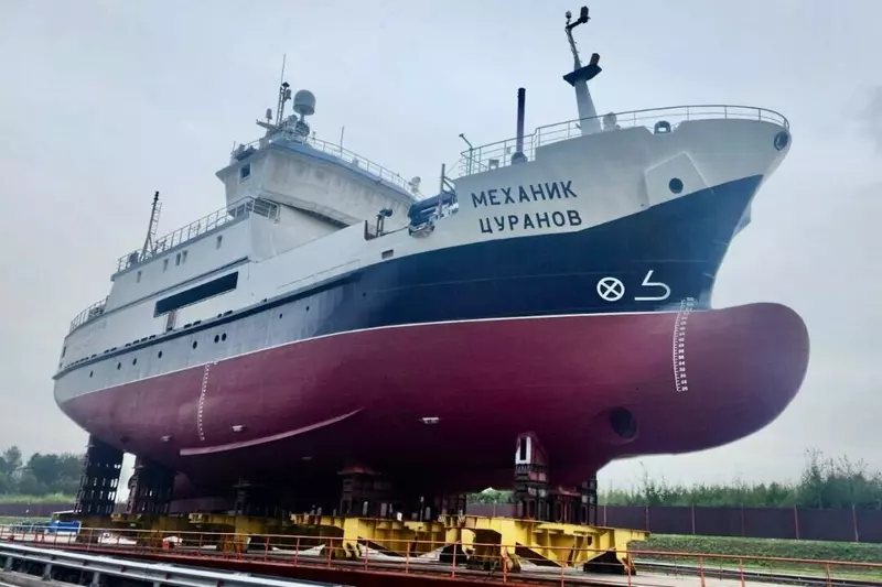 СЗ Отрадное спустил на воду промысловое судно проекта 03070 Механик Цуранов
