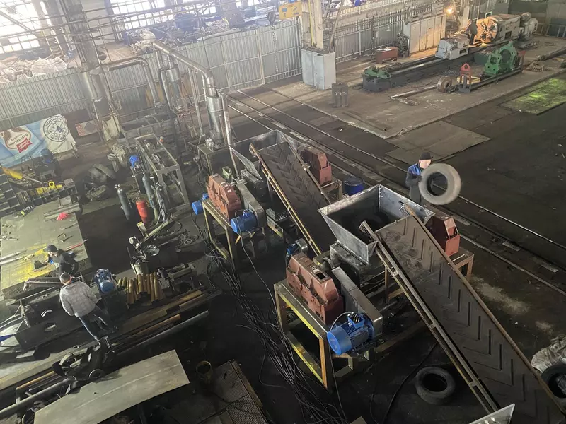 Картинка №1 для статьи «Производство: Во Владивостоке запущен завод по переработке изношенных шин в резиновую крошку»