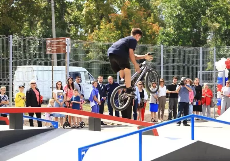 Иллюстрация 3 для поста «Общество: В Бийске открылся первый в Алтайском крае экстрим парк»