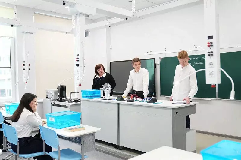 Картинка №5 для публикации «В Сочи открыли уникальную школу на 1100 мест»