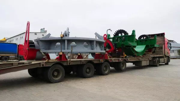 Мариупольский Энергоспецмаш поставил шлаковоз для Надеждинского металлургического завода