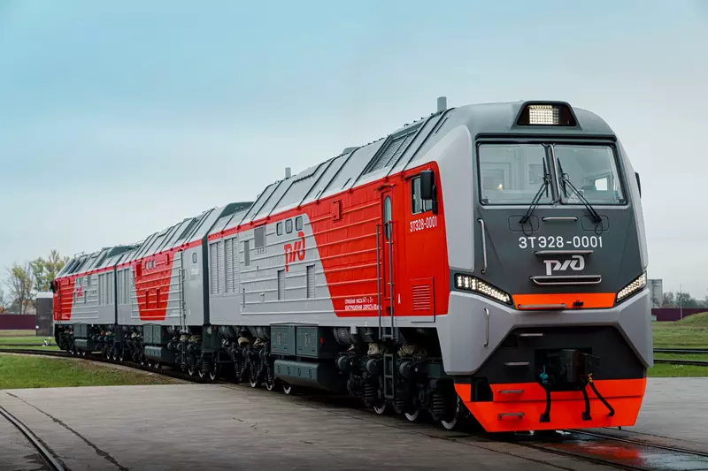 Картинка #1 для поста «: ТМХ получил сертификат соответствия на грузовой тепловоз 3ТЭ28»