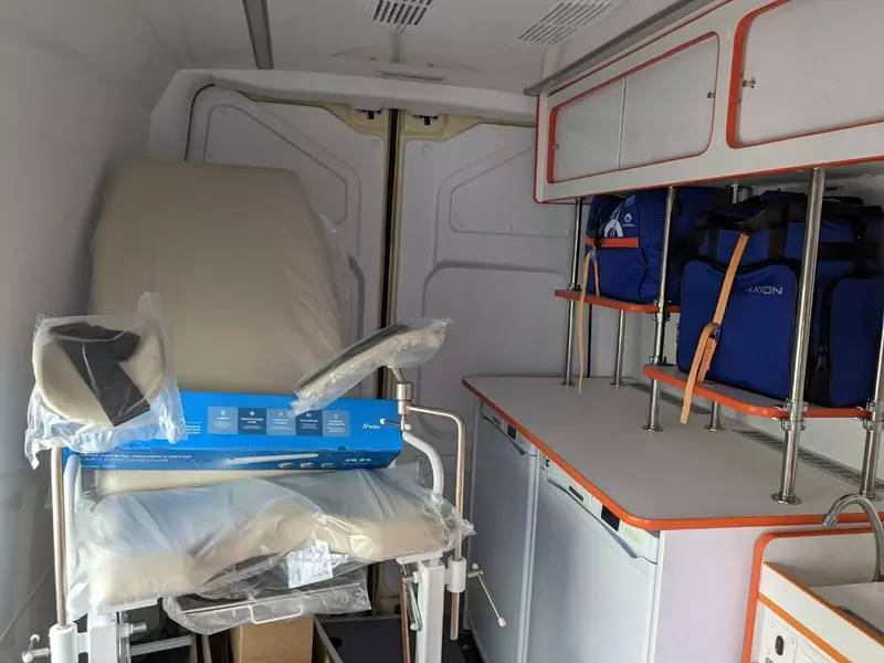 Изображение №2 для статьи «спецтехника и логистика: В Челябинскую область поступили семь передвижных фельдшерско акушерских пунктов»