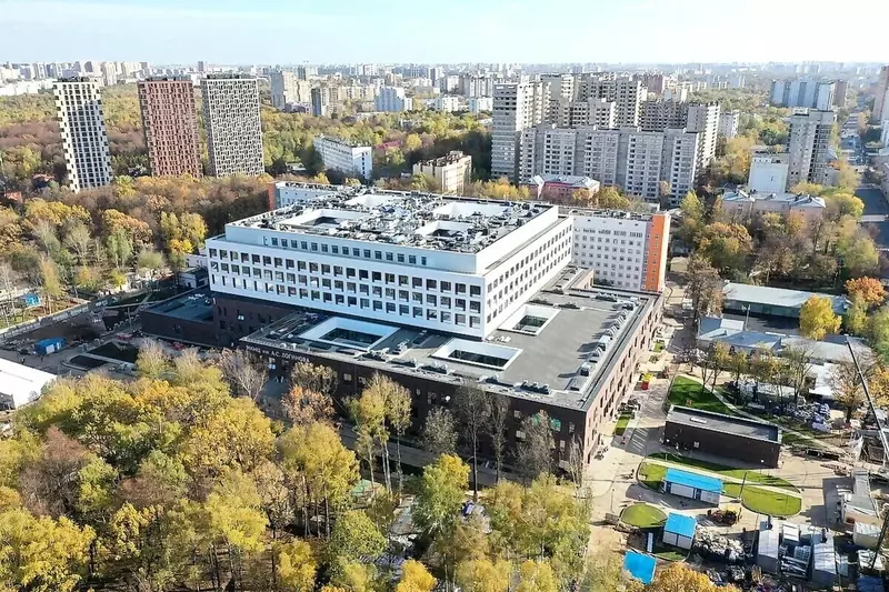Картинка №3 для поста «модернизация здравоохранения: В Москве открылся новый комплекс клинического научного центра имени Логинова»