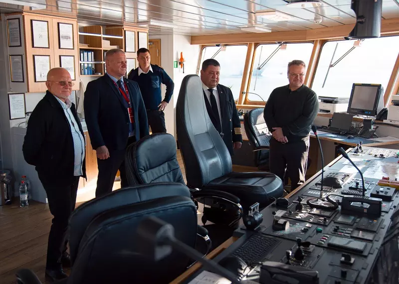 #6 для публикации «ГК «Русский Краб»: Новый краболов Капитан Александров вышел в первый промысловый рейс»