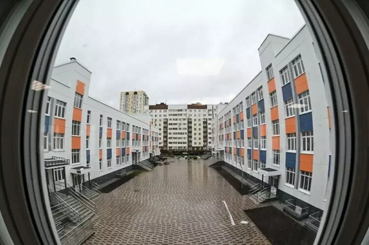 Картинка #6 для «В Тюмени открылись новые школы»