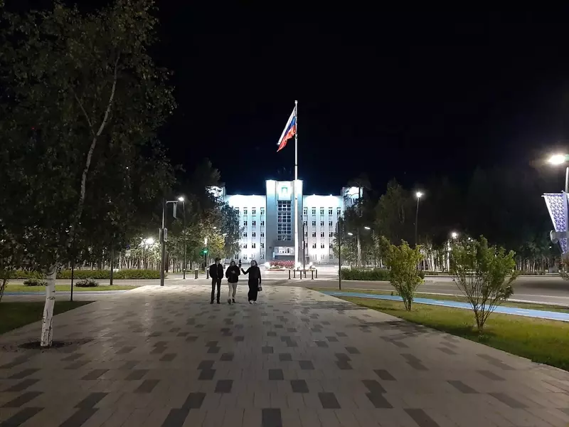 Администрация Ноябрьска (фото автора)