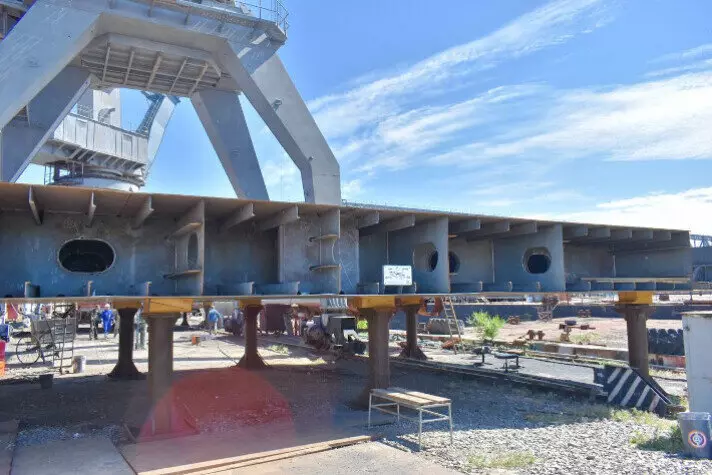 В Астрахани прошла закладка двух сухогрузов проекта 81